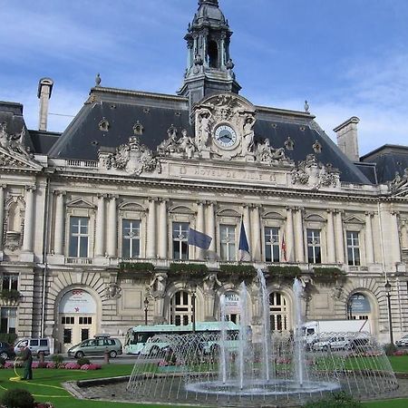 La Maison Tourangelle Тур Екстериор снимка